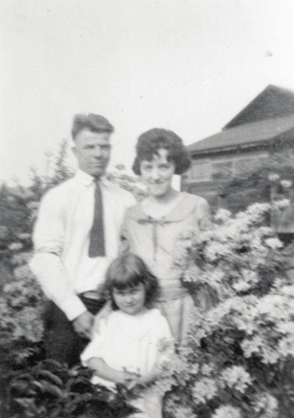 Eileen Bernice McKelvey Schield: Her Early Years Robert Mong, Olive