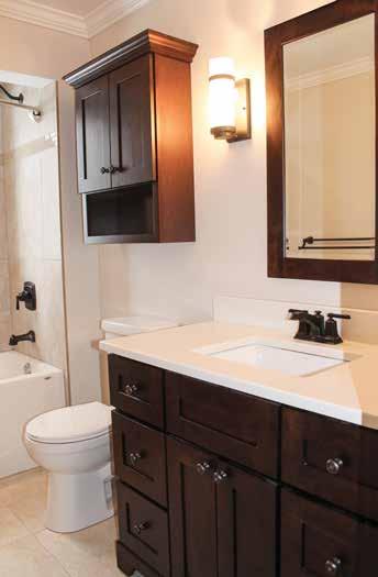 42 Vanity Combo with Oil Rubbed Bronze Knobs, White Sand Quartz top with Classic