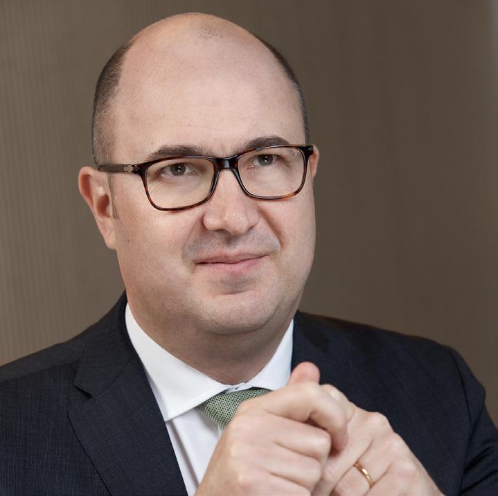 DIDIER VALET Head of Societe Generale Corporate & Investment Banking, Private Banking, Asset Management, Securities Services Career 2013 Head of Societe Generale Corporate and Investment Banking,