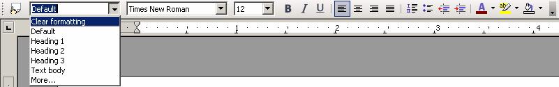 Ori de cate ori deschideti un document nou necompletat, OpenOffice ataseaza automat documentului un sablon standard. Un sablon este un document performant care are propriul sa set de stiluri.