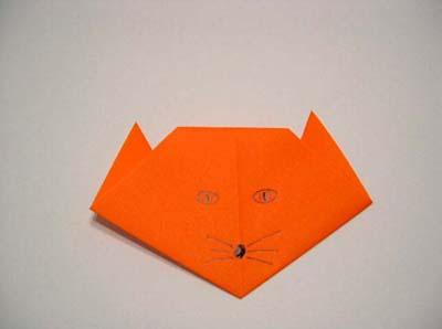 a hat, to make an origami cat