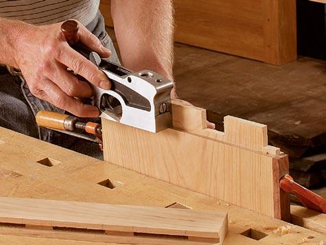 With its low-angle, full-width blade, sole squared to its sides, and solid construction, the shoulder plane excels at working those tough endgrain fibers.