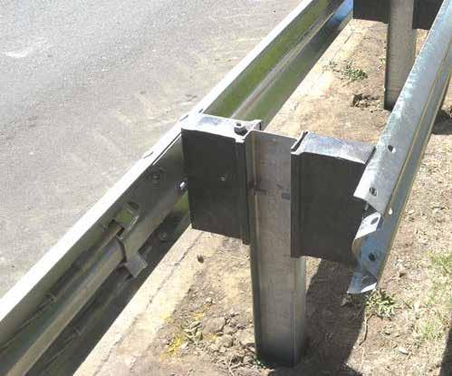 INSTALLATION AND MAINTENANCE MANUAL X-Tension - Median Installation Instructions Step 1 - Set Out The Median X -Tension is essentially one Tangent X-Tension installed parallel to one side of the