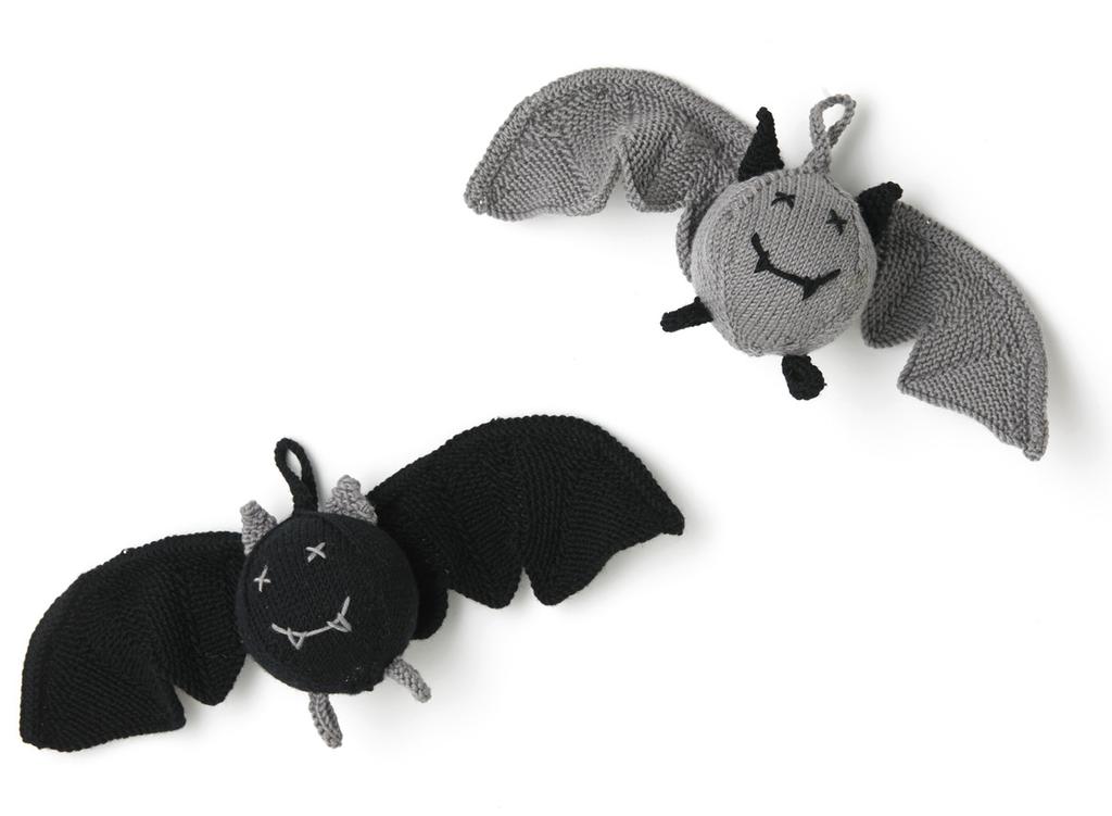BAT TOY Materials and instructions given for Pitch Black (100) bat - alternative sample is in Storm (102) One 50g/1 ¾ oz ball of MillaMia Naturally Soft Merino in Pitch Black (100) (A).
