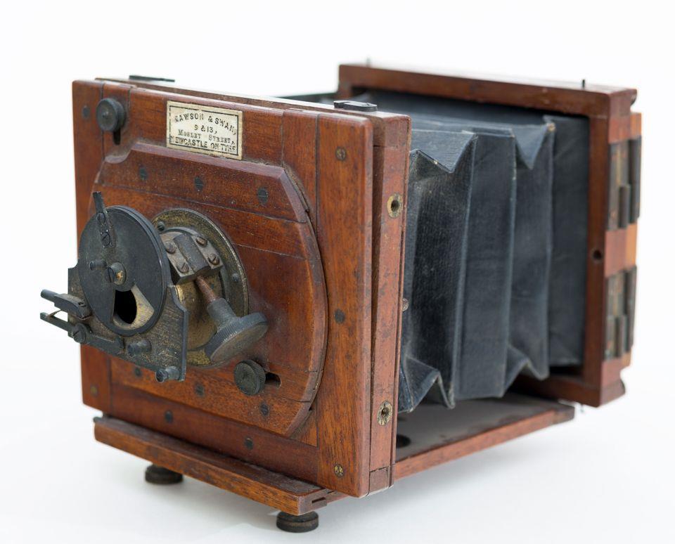 Mawson & Swan camera owned by Winslow Homer, around 1882Photo: Dennis Griggs, Tannery Hill Studio, Topsham, Maine. Gift of Neal Paulsen, in memory of James Ott and in honor of David James Ott 74.