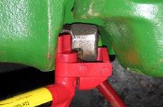 IMPORTANT: If removal tool is not fully engaged, the latch may not release and the pin may not disengage.