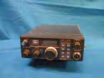 A NEW LIFE FOR THE FT-290R TRANSCEIVER! By F5RCT The FT290R is an old amateur radio workhorse which was a very popular transceiver during the 80 s.