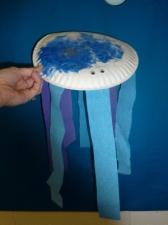 Paper Plate Jelly Fish Materials: Paper plate Blue crepe paper Blue paint Wiggly eyes Scissors Teacher prep: Cut a supply of blue crepe paper