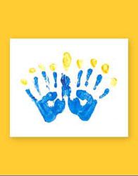 Handprint Menorah Materials: White construction paper Yellow and blue paint Glitter Teacher prep: Gather materials Child s Process: Dip your hands into blue paint Make two blue handprints together on