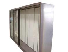 D I S P L AY C A S E S Built with solid aluminum-framed cabinets