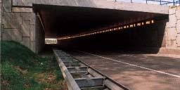 When the underpass is longer than 25 m a dark frame or a dark hole may appear around the bright exit.