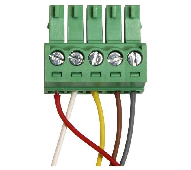3. Install a green plug on the wire from each read head.