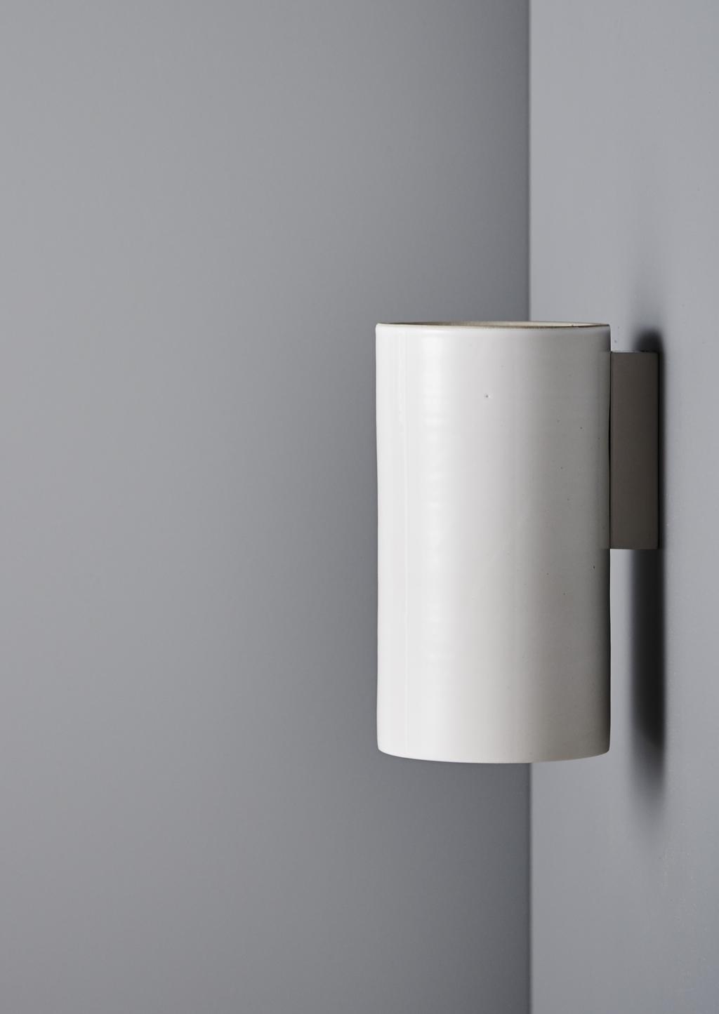 EARTH LIGHT LARGE NEW FOR 2018 120 mm New to the Earth Light range for 2018 is an additional size offering of the wall format fitting.