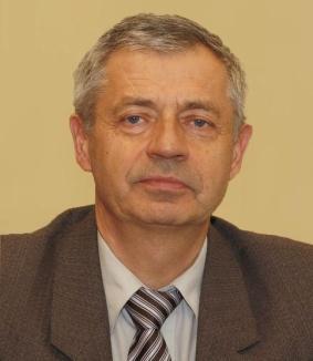 Lanin et al. Vladimir Lanin received the PhD in electronic engineering from Sankt Petersburg Techn