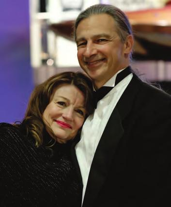 GREER & LURETTA: THE ULTIMATE OPERATIC COUPLE Bass-baritone Greer Grimsley and his wife, mezzo-soprano Luretta Bybee, joined Seattle Opera as featured artists for our gala this past April, in advance