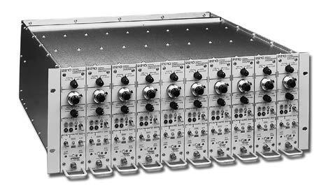 3 V/μs Built-in four-pole Bessel low-pass filter with cutoff frequencies of 1 Hz, 10 Hz, 100 Hz, 1 khz and 10 khz; front-panel frequency selection switch Two simultaneous buffered outputs; ±10 V and