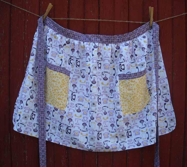 Ashbury Heights Apron by Shelly Pagliai Here I am again, with an apron tutorial for you. I made this apron using the Ashbury Heights line by Doohikey Designs for Riley Blake.