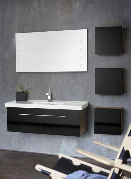 A black and white bathroom expresses timeless, unadorned