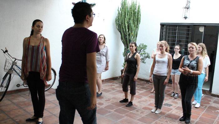 Volunteer Activities Salsa Lessons!! By Jonatan Arriaga It is true that rainy season is striking Mexico at the moment but that did not stop us from moving to the rhythms of Latin beats.