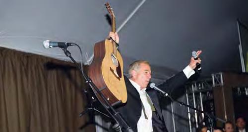 Grammy-Award winner and music legend Paul Simon treated attendees to a two-man acoustical