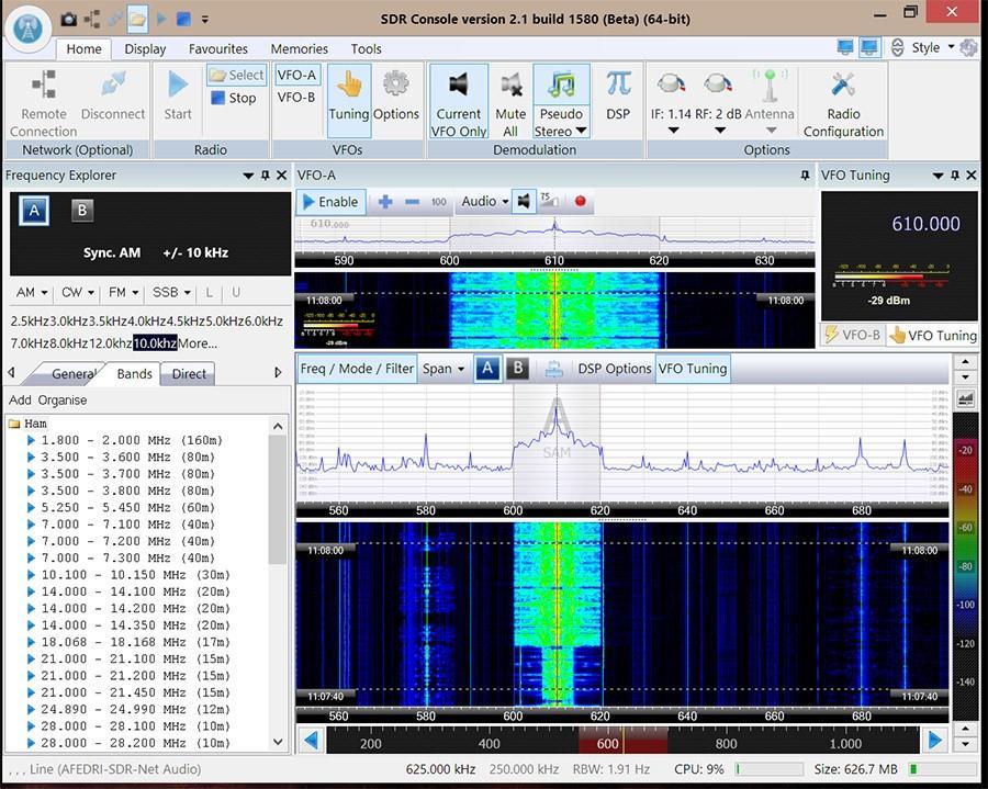The controls are all laid out nicely in SDR-Radio V2.1 and the user can expose band, filters, and recording controls and a full spectrum view on an as needed or permanent basis.