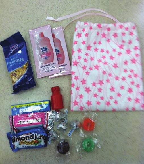 The items for the bag are pictured, but you could load similar items. The idea is for the mom (and dad) to have a treat each day.