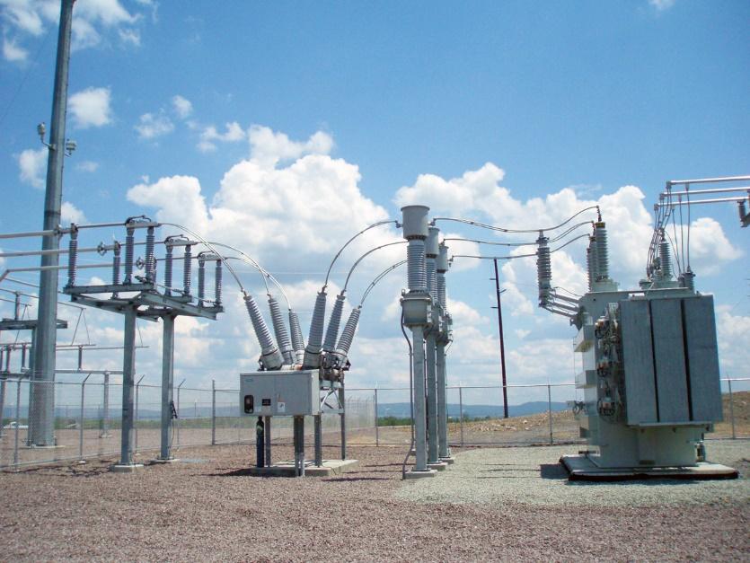 A Second Look at a Substation Components and their Functions n Small review of the first Substation webinar n Substation layout n Conductors n Various types of Switches n