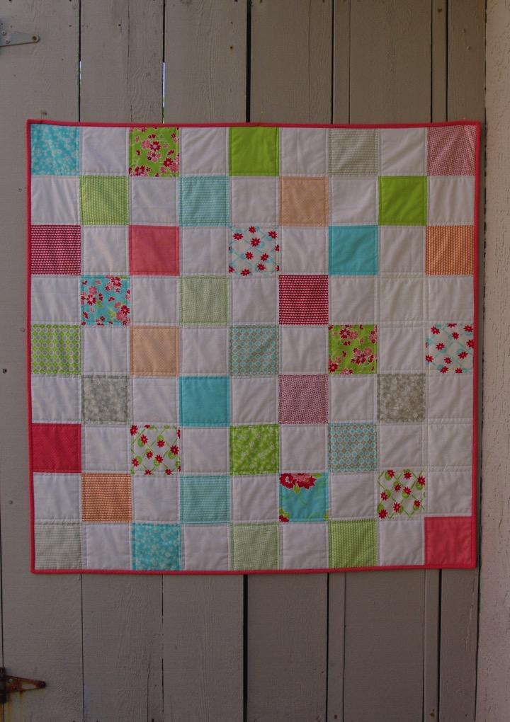 Checkered Baby Quilt by Deb Gehringer of Monday Morning Designs Hi, I'm Deb