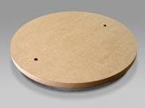 The wheel head can be exchanged and it is possible to work several different pieces on one base wooden bat.