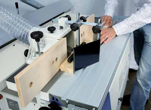 knives system with 3 knives and rapid clamping is available as an option).