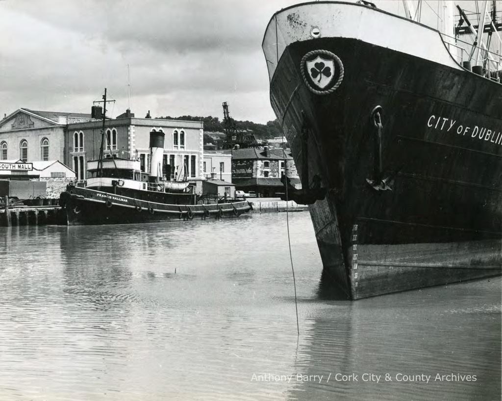 Reference: PH/AB/L/920 Date: 1960s-1970s Title: Photograph, ships at Quays, Cork