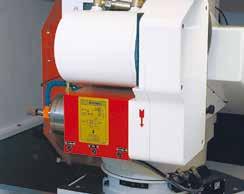 The speed of the belt-driven internal grinding spindle can be infinitely variably regulated.