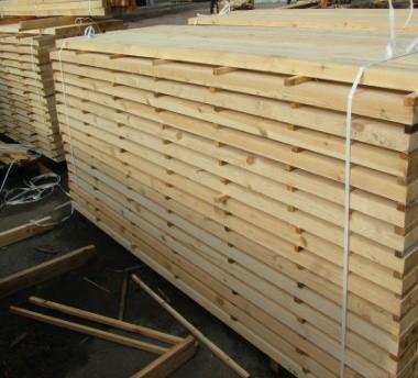 variety of Pine Wood that we provide, comes with a thick and scaly bark, but some variety has thin and flaking bark.