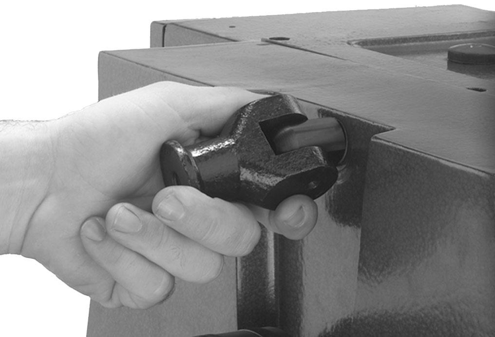 Mounting Studs Pivot Connector To remove the mounting stud and install the replacement stud: 1. Remove the upper mounting stud as shown in Figure 2.