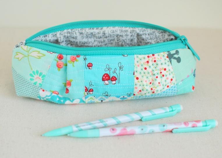 the Curvy Top pencil pouch The Curvy Top pencil pouch is a fun take on the average zipper pouch.