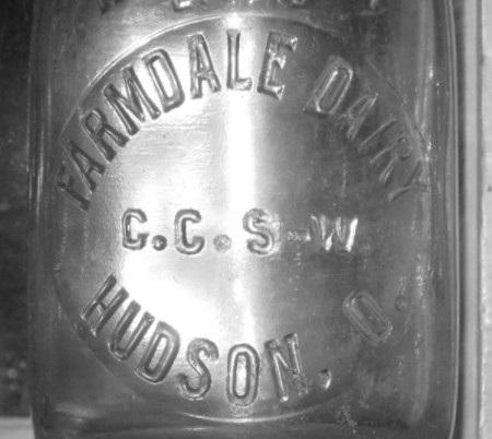 1908-1960s) Figure 4-17 C.C.S.-E 1 (Antique Bottles.net) The initials CCS followed by a single letter appeared on numerous Ohio milk bottles.