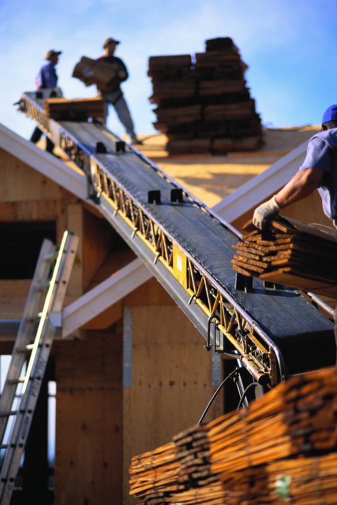The City of Manteca has no regulatory authority to enforce or notify permit applicants of CC&R requirements, nor deny permits for non-compliance. TIPS FOR HIRING A ROOFING CONTRACTOR 1.