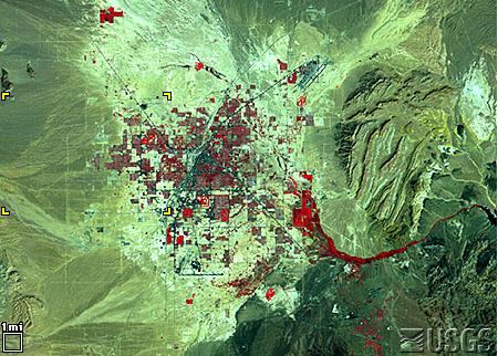 Land Use Change Explanation Guide Las Vegas area Las Vegas September 13, 1972 Landsat 1 MSS bands 4, 2, 1 Las Vegas - September 10, 1992 Landsat 5 MSS bands 4, 2, 1 The false-color composite images