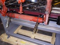 THE HARD KNOBS ON THE SQUARE BAR MUST BE VERY TIGHT OR THE REEL CAN LOOSEN CAUSING POOR GRIND QUALITY.