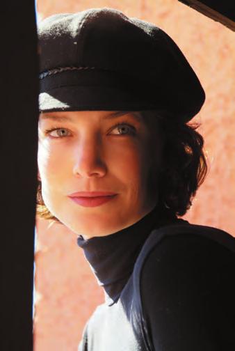 Figure 12. Lindsay in natural light. cheek is just on the edge of losing all detail, reading about 250 in the Info palette, and her hat and hair are losing detail at the shadow end, reading about 9.