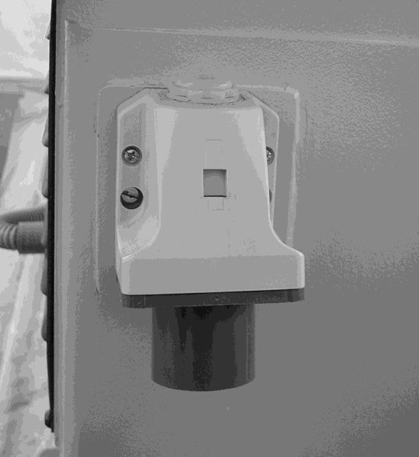 Other wires can be connected in either socket. To remove the outer casing of the plug insert a flat screwdriver as indicated Electrical socket on the plug and twist. Note single-phase socket shown.