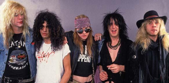 Algkoosseis: McKagan, Slash, Rose, Izzy Stradlin ja Steven Adler.