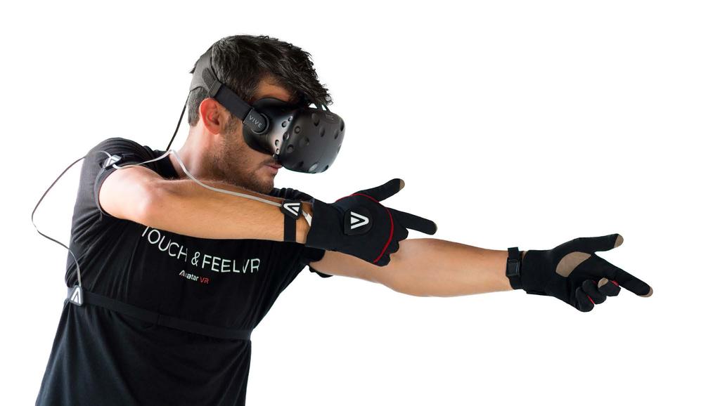 Depending on the configuration you choose, you will be able to use one or both hands thanks to Avatar VR s Trackbands. Trackband3 is a one hand setup comprising wrist, forearm and chest sensors.