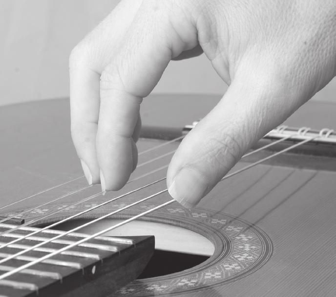 22 RIGHT HAND FINGER ALTERNATION When playing scales and stepwise melodies, most classical guitarists alternate the right hand fingers to divide the work.