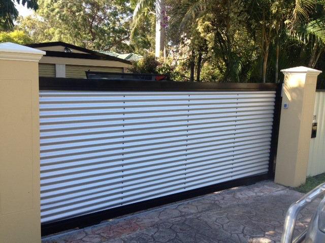 Custom Group 4 GENERAL GROUP4 is a range of driveway gates and fence panels which is basically a main frame, followed by a supporting sub frame designed to allow the fixing of the customers infill.