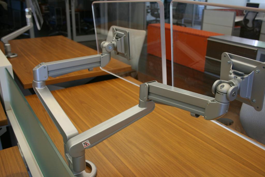 Give technology a lift Motus monitor arms Our collection