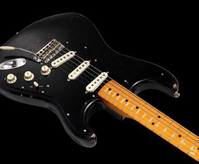 Fender Custom Shop Custom Artist Custom Artist David Gilmour Signature Stratocaster David Gilmour and the Fender Custom Shop are extremely proud to release one of the most iconic and highly