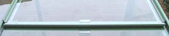 a 1 136 12222 Roof vent slam bar (12222) attached using a dumb