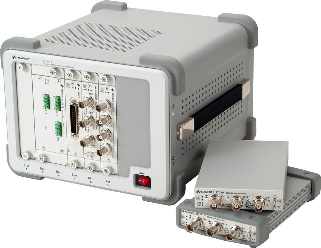 Keysight U2781A USB Modular Product Chassis Features Internal and external 10 MHz reference clock Simultaneous Synchronization Interface (SSI) Star trigger External trigger-in and trigger-out signals