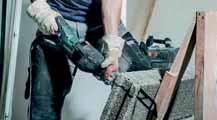 With the SSEP 00 MVT and the smaller model SSE 10, Metabo offers two particularly robust and powerful sabre saws.